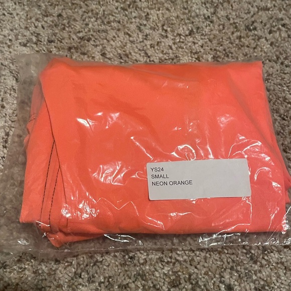 NWT N2N Bodywear YS24 Men's Yoga Sport Tights - Neon Orange (Size Small) - Picture 3 of 5